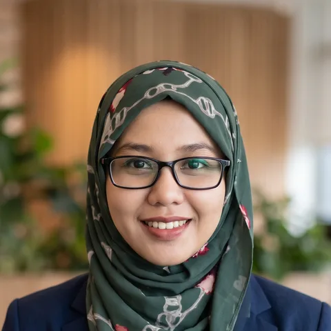Intan, Pembantu Peribadi